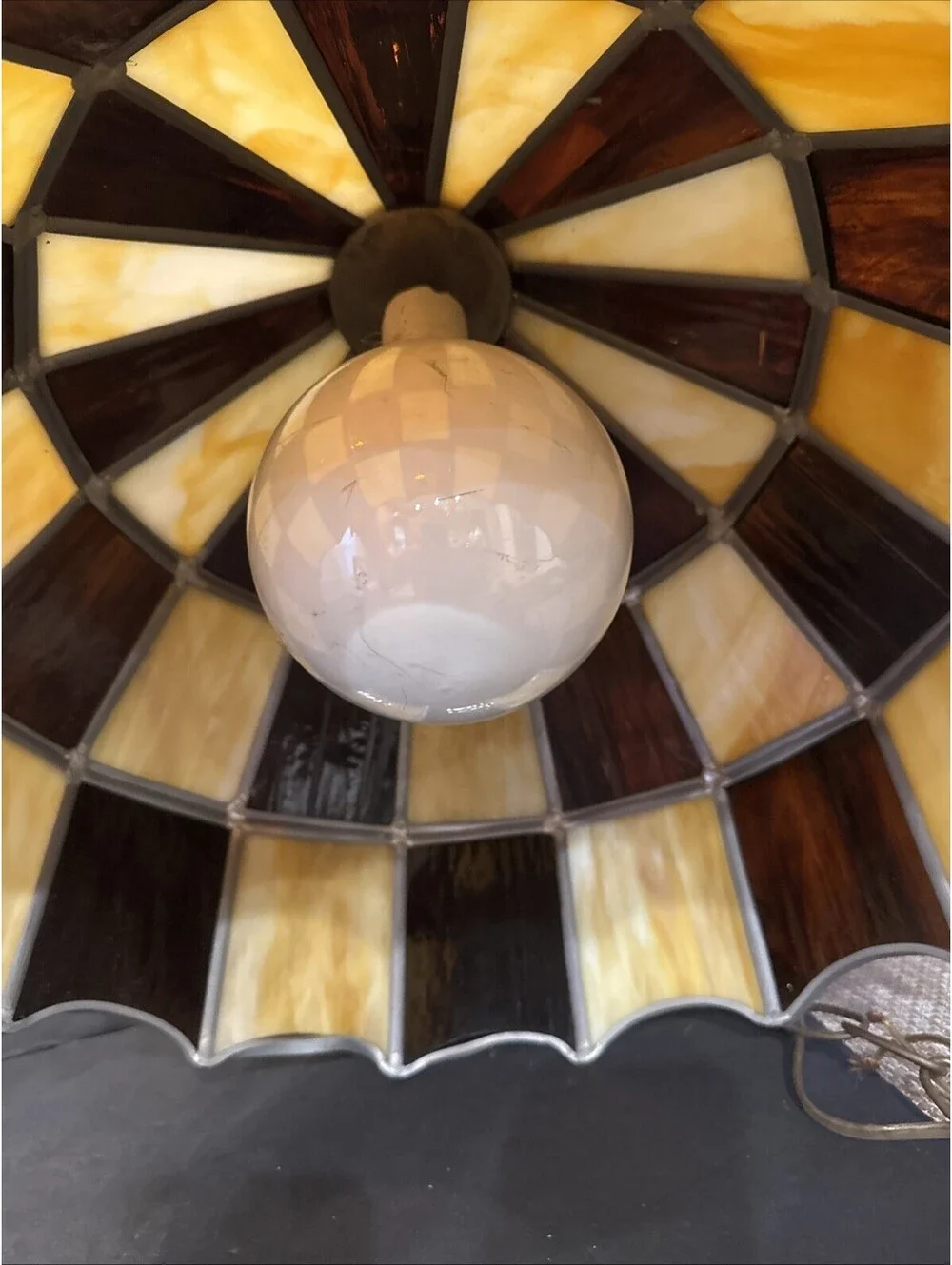 Vtg Stained Glass Lamp Shade Amber & Caramel Glass Slag Panels MCM 17” W X 14” H